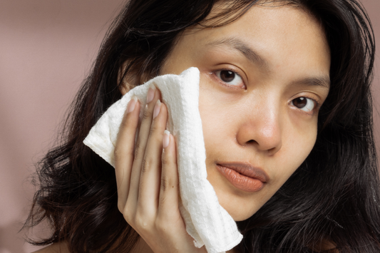 Spring Awakening: Refresh Your Skin with Deep Cleansing & Hydration