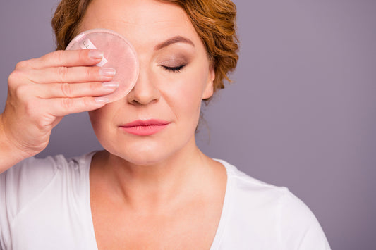Why You Should Remove Your Makeup Before Bed-LUCEBEAUTY