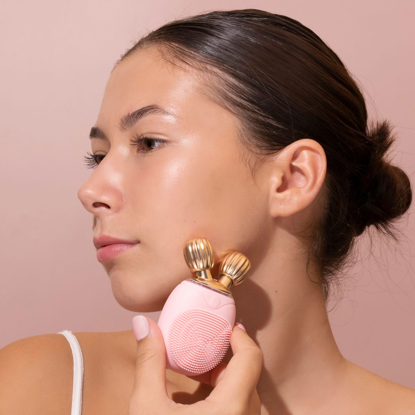 LUCE Facial Cleansing Brush+ Roller - LuceBeauty.com
