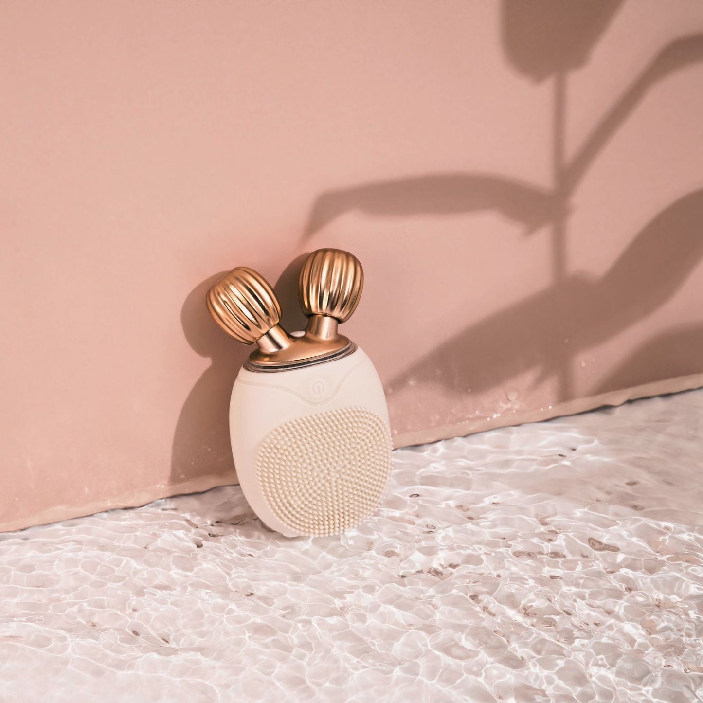 LUCE Facial Cleansing Brush+ Roller - LuceBeauty.com