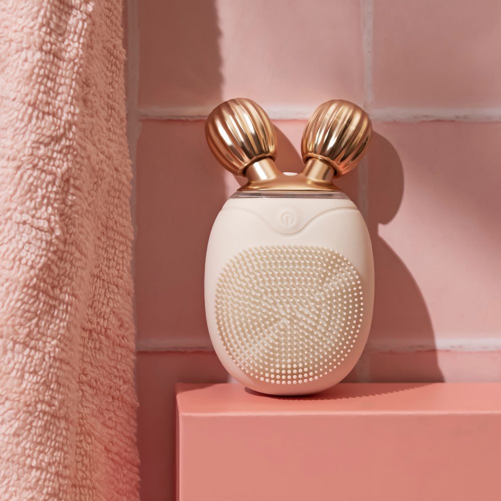 LUCE Facial Cleansing Brush+ Roller - LuceBeauty.com