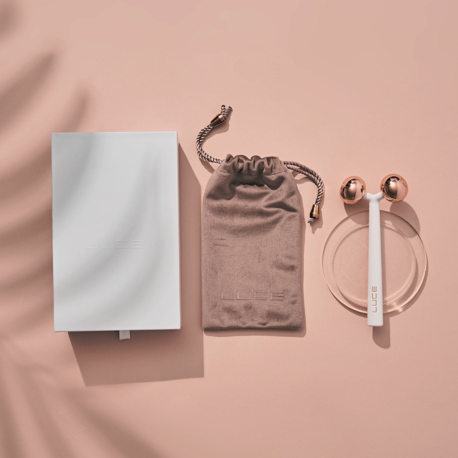 Sculpting and Depuffing Deluxe Face Roller - LuceBeauty.com