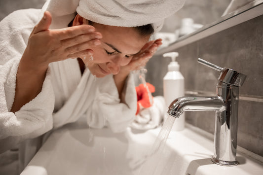 Skin Cleansing: Why Washing Your Face Is Important-LUCEBAUTY