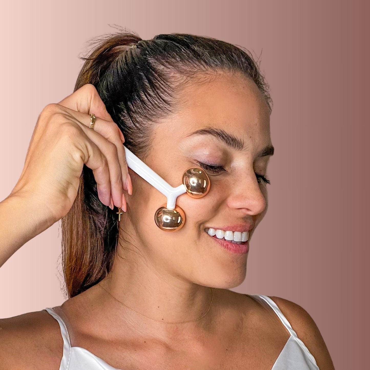 Sculpting and Depuffing Deluxe Face Roller - LuceBeauty.com