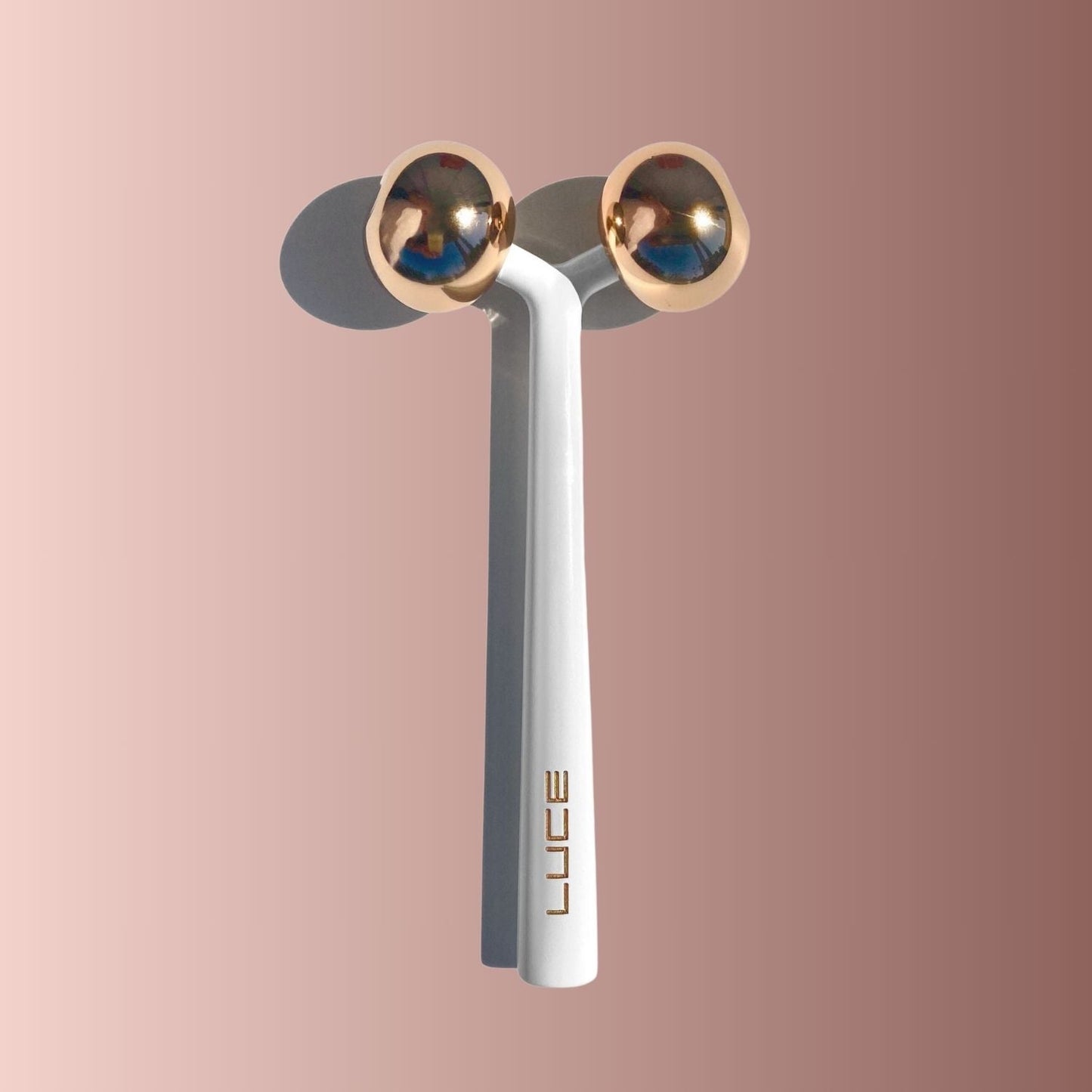 Sculpting and Depuffing Deluxe Face Roller - LuceBeauty.com